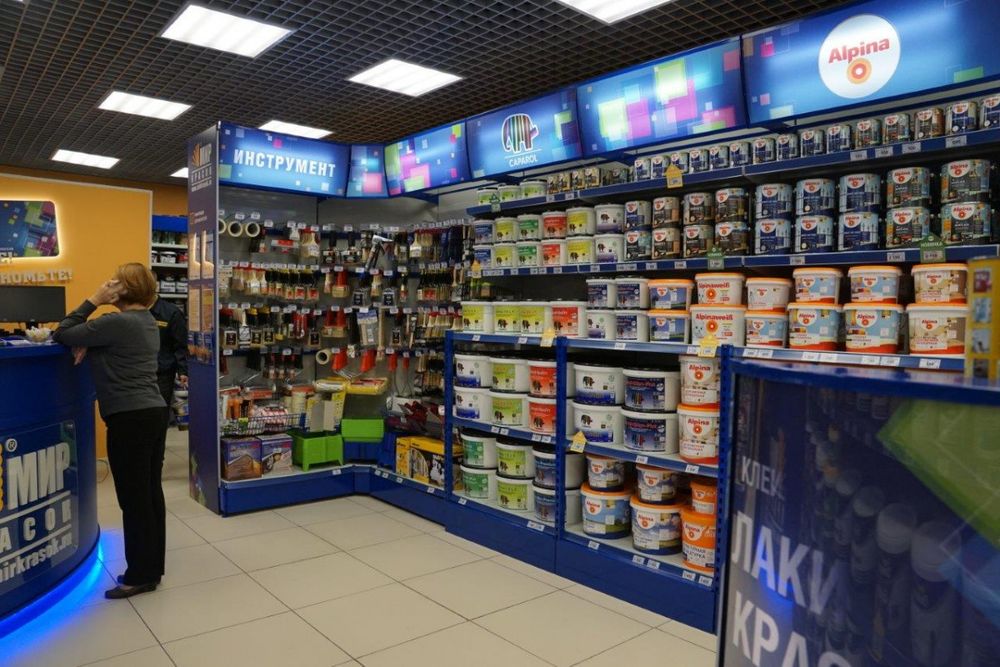 Стеллаж пристенный с рекламным фризом
